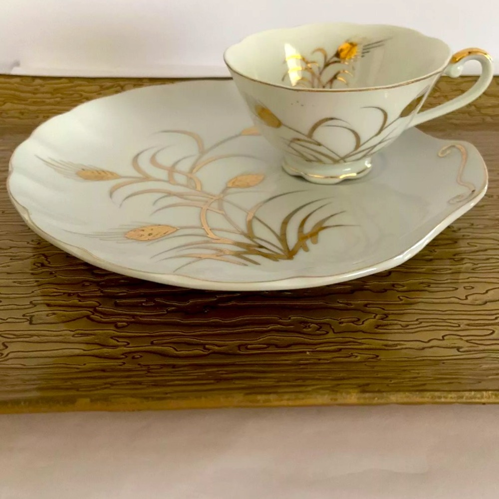 1950’s Lefton China Wheat Pattern Snack Plate With Teacup Gold & White